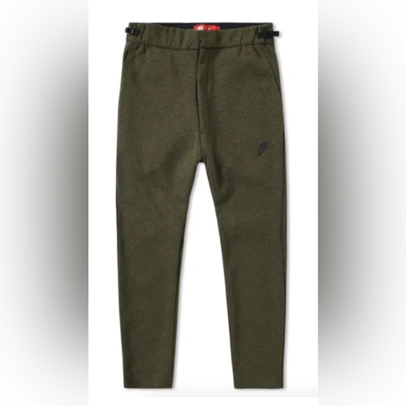 Nike Tech Men's Green Jogger Ankle Pants
Size Xl - Picture 1 of 9